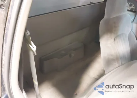 1998 Chevrolet S-10 Ls from USA, damaged, VIN 1GCDT19X9W8184685